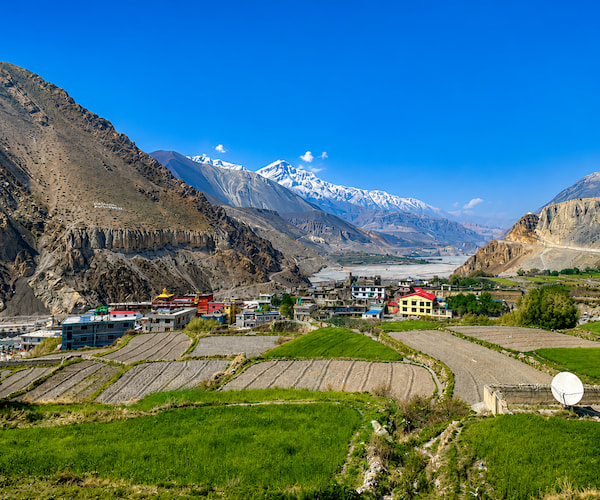 Lower Mustang Trek