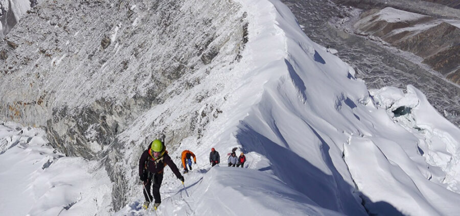 Climbing Peaks in Nepal - Itinerary, Cost, Map