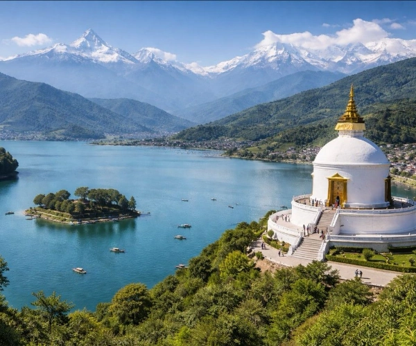 Private hike to the Peace Stupa